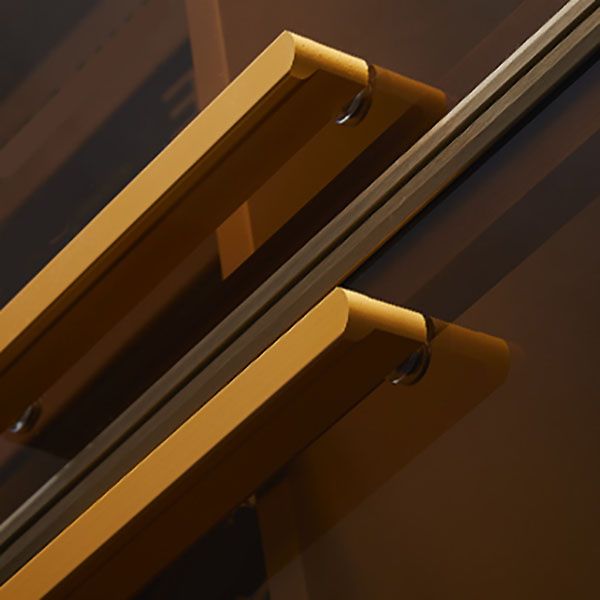 Pieste en bois en pierre et bullette de style glam de style glamour