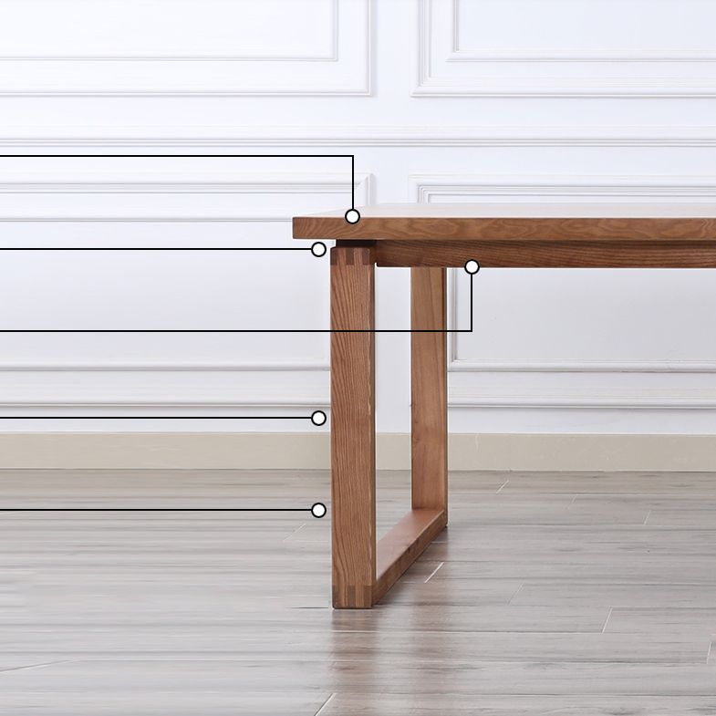 自然のモダンな松のソリッドウッドダイニングテーブルスレッドベースダイニングテーブル