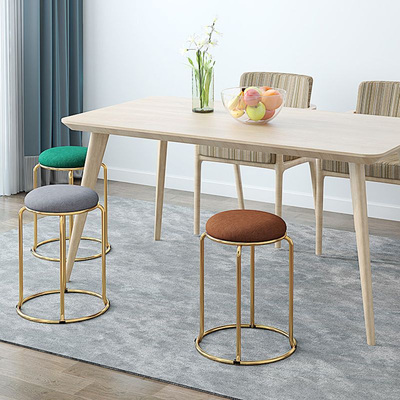 Glam Standard Ottoman Fade Resistant Velvet Mental Leg Solid Color Round Ottoman Clearhalo 'furn' 'furn_ottomans_poufs' 'Furniture' 'Living Room Furniture' 'Ottomans & Poufs' 'ottomans_poufs' 1200x1200_7d0d0115-e522-49e6-b715-ff011bff013c