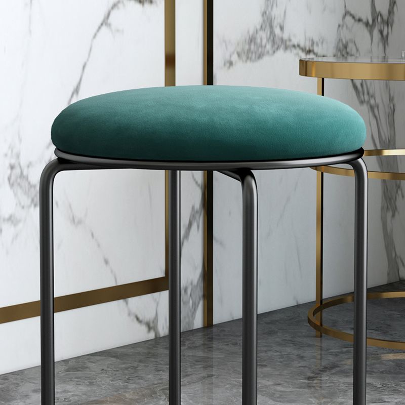 Standard Glam Velvet Ottoman Round Mildew Resistant Plain Ottoman Clearhalo 'furn' 'furn_ottomans_poufs' 'Furniture' 'Living Room Furniture' 'Ottomans & Poufs' 'ottomans_poufs' 1200x1200_7dbdf22c-37db-47fc-81cf-cc1eb9cf0b27