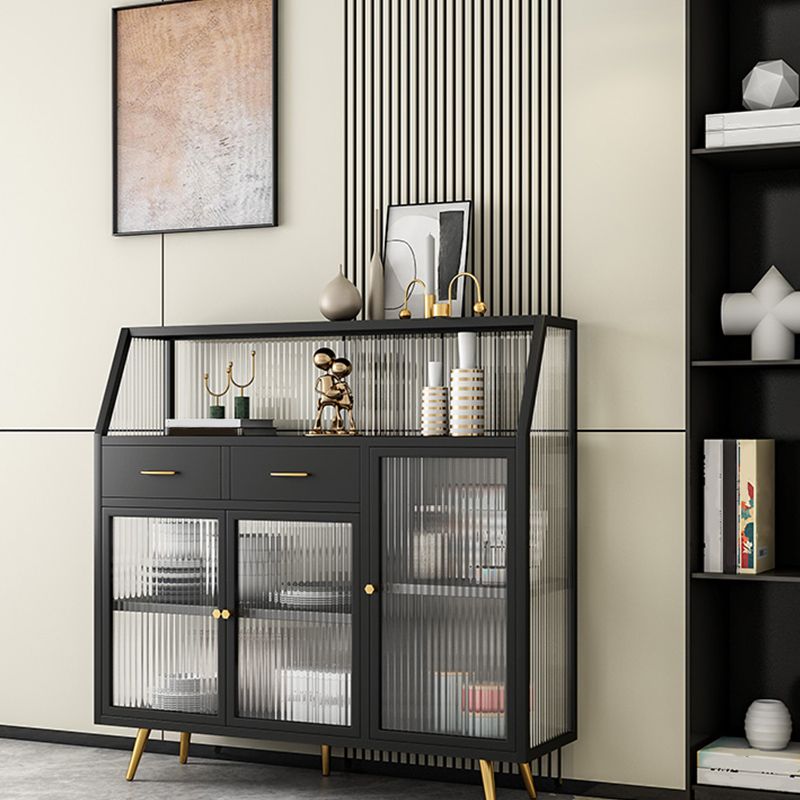 Server da pranzo con finitura opaca con gambe in metallo oro Sideboard moderno per sala da pranzo