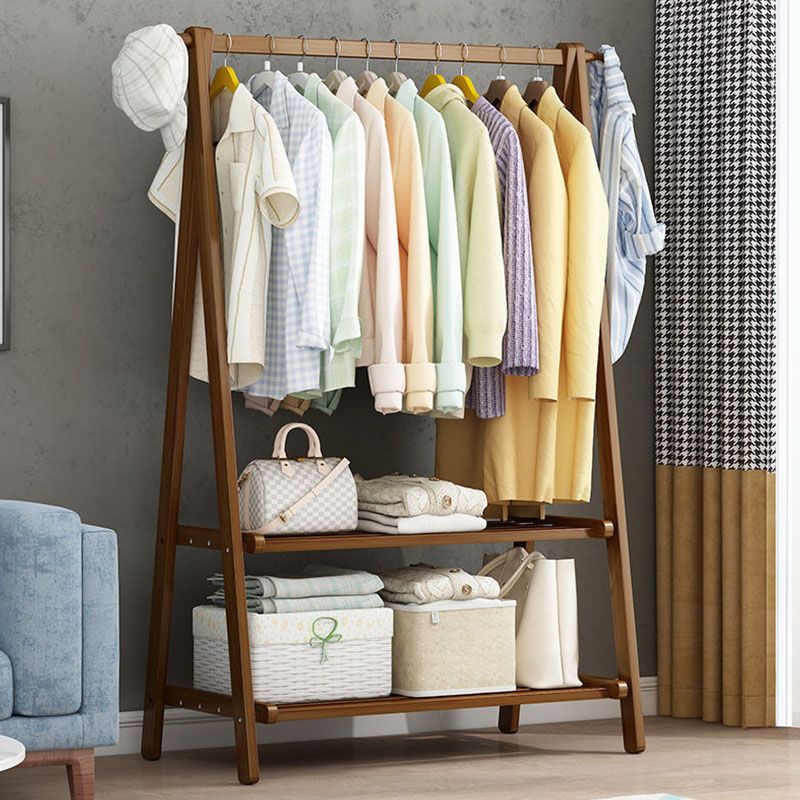 Appuntamento scandinavo per appendiabiti in legno di stoccaggio senza piedi.