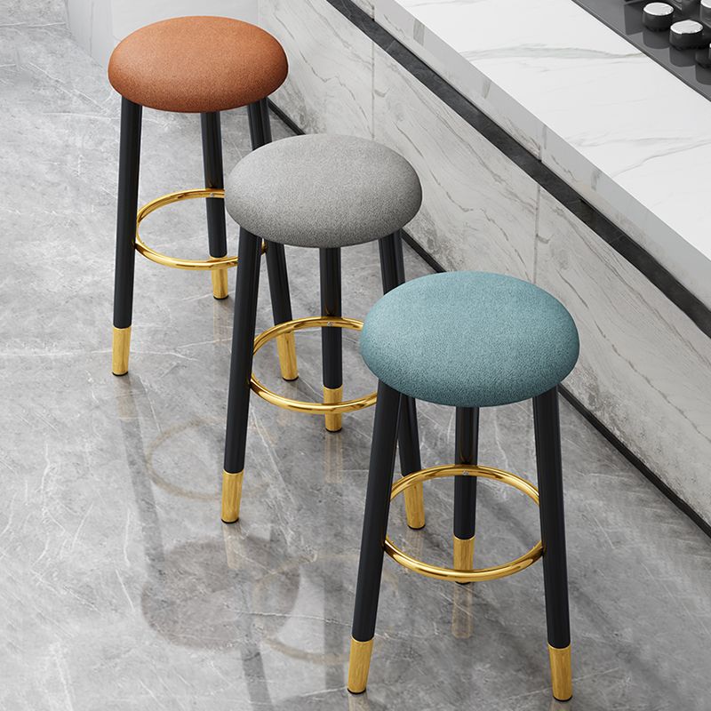 Scandinavian Style Steel Legs Bar-stool Round Seat Single Counter Stool for Kitchen Bar Clearhalo 'Bar Furniture' 'Bar Stools' 'bar_stools' 'furn' 'furn_bar_stools' 'furniture_bar_stools' 'Kitchen & Dining Furniture' 'kitchen&dining_furn' 'kitchen' 'kitchen_furn' Furniture' 1200x1200_7e06b3e9-5a43-4525-bb64-7712ea46e9f4