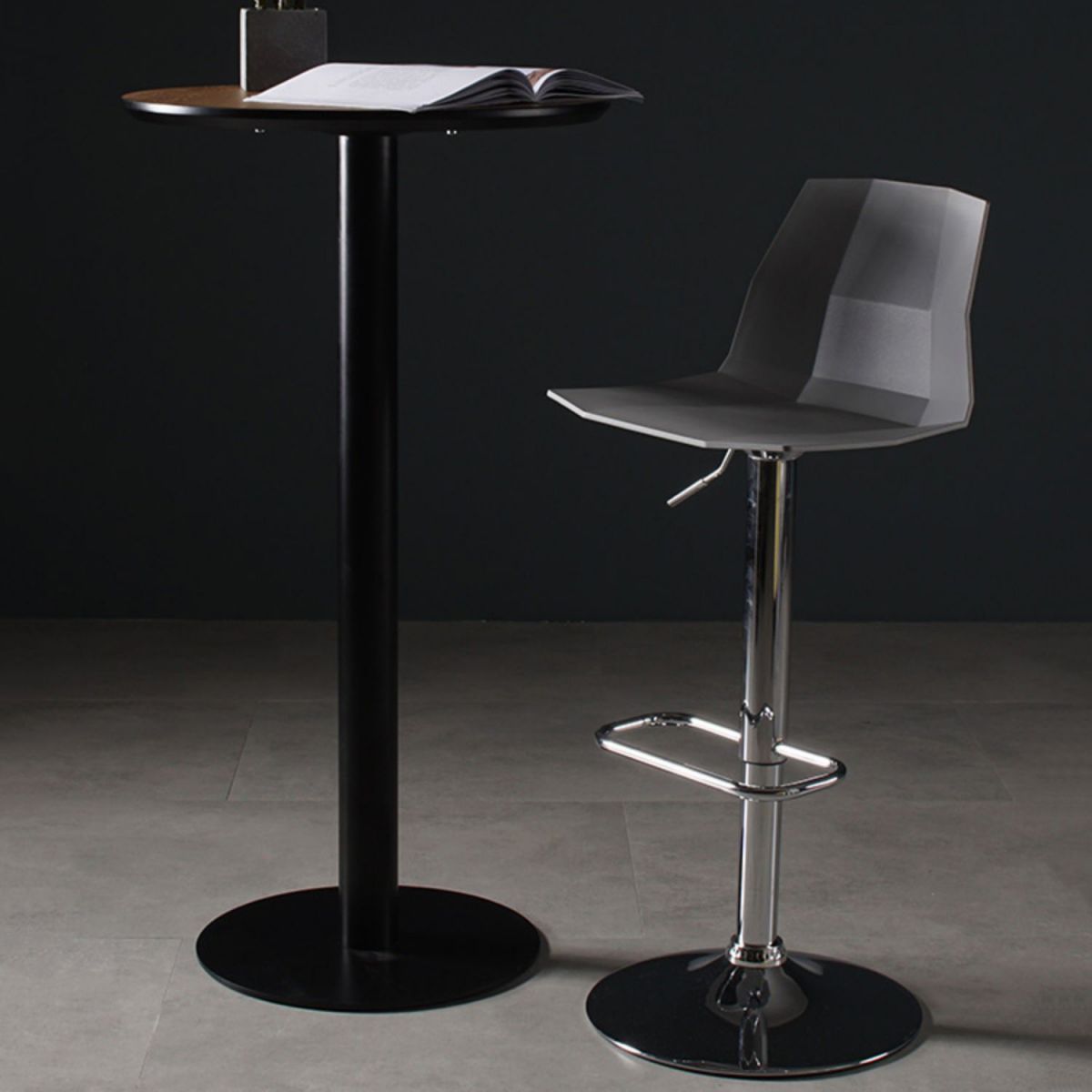 Modern Liftable Bar-stool Plastic Counter Bar Stool with Metal Legs Clearhalo 'Bar Furniture' 'Bar Stools' 'bar_stools' 'furn' 'furn_bar_stools' 'Furniture' 'furniture_bar_stools' 'Kitchen & Dining Furniture' 1200x1200_7e15fb49-9ea8-4db0-9d32-632830891d78