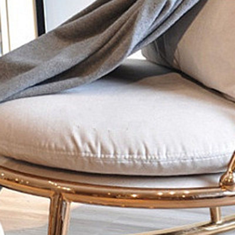Sedia a dondolo di divano in stile glam che alimenta la sedia a dondolo con ottomana