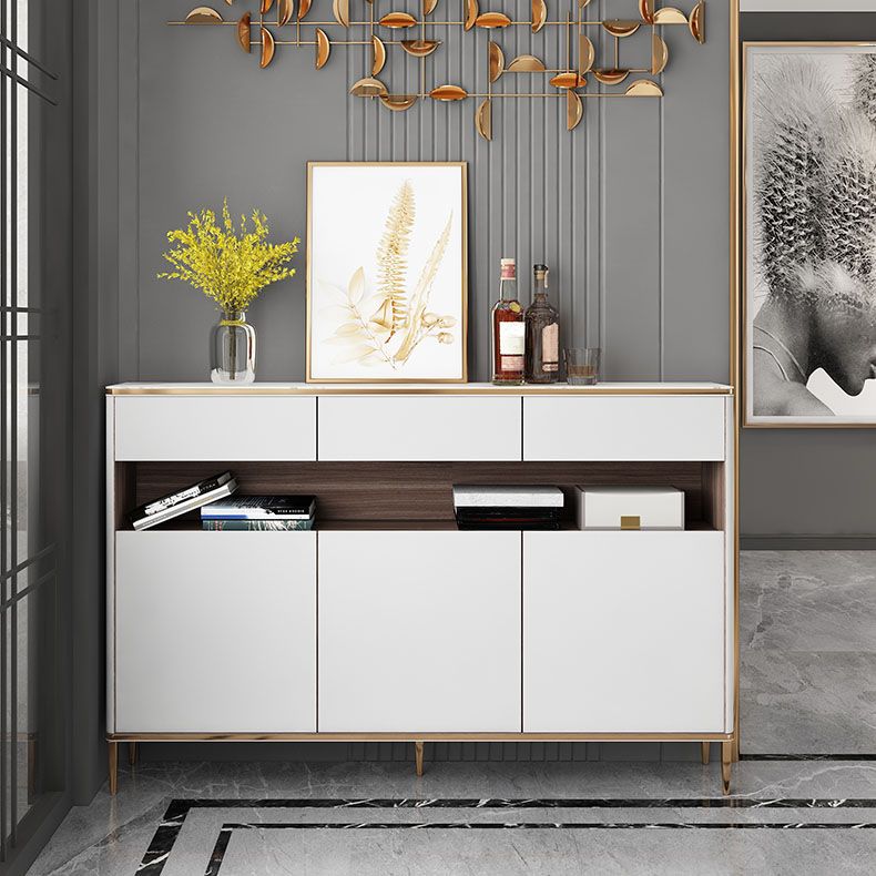 Server della porta e dei cassetti in stile glam per la cucina di casa