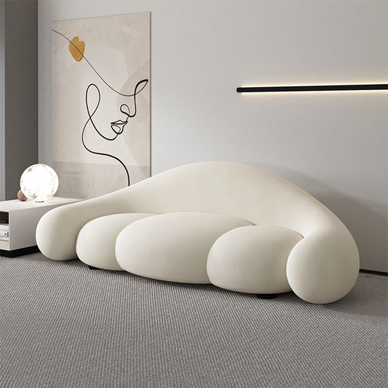 現代的な白い座席クッションリビングルームの湾曲したセッティー