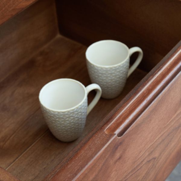 Modernes Wohnzimmer Curio Schrank Massivholz mit offener Lagerung