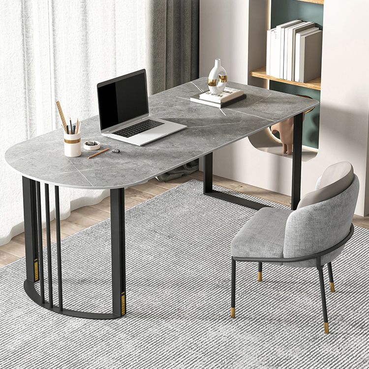 Moderne gesinterde stenen schrijftafel gratis vorm kantoor werkbureau