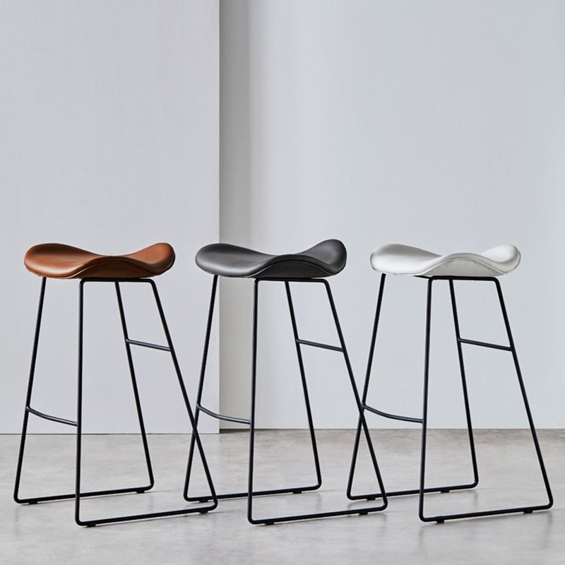 Leather Counter Stool Modern Backless Footrest Saddle Seat Bar Stool for Bar Clearhalo 'Bar Furniture' 'Bar Stools' 'bar_stools' 'furn' 'furn_bar_stools' 'furniture_bar_stools' 'Kitchen & Dining Furniture' 'kitchen&dining_furn' 'kitchen' 'kitchen_furn' Furniture' 1200x1200_7ef6869f-cac7-4dba-9e6f-23b136cf1a28