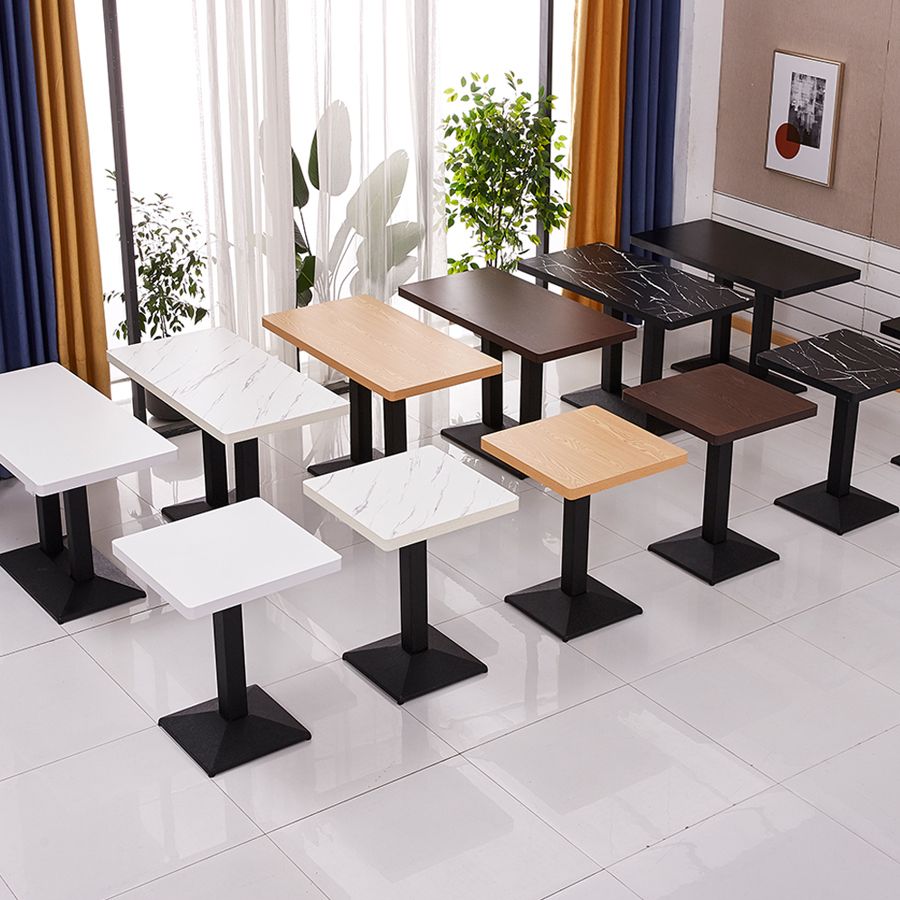 Moderner Holz -Esstisch mit Metallbeinen für Wohnzimmer