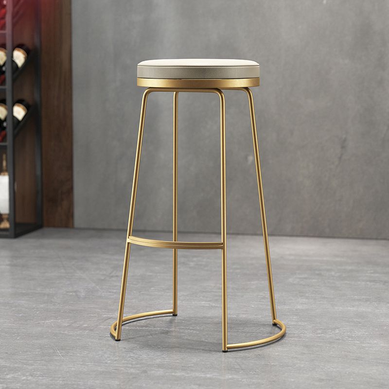Modern Counter Round Bar Stool Armless Leather Backless Bar Stool with Footrest Clearhalo 'Bar Furniture' 'Bar Stools' 'bar_stools' 'furn' 'furn_bar_stools' 'furniture_bar_stools' 'Kitchen & Dining Furniture' 'kitchen&dining_furn' 'kitchen' 'kitchen_furn' Furniture' 1200x1200_7f547f3a-1e7f-4a24-838b-07970bb2c688