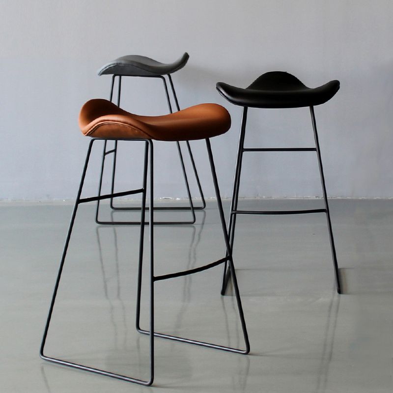 Black PU Leather Barstools Industrial Low Back Bristol Counter Stool with Saddle Seat Clearhalo 'Bar Furniture' 'Bar Stools' 'bar_stools' 'furniture_bar_stools' 'Kitchen & Dining Furniture' 'kitchen&dining_furn' 'kitchen' 'kitchen_furn' Furniture' 1200x1200_7fb3c75e-4913-4650-836d-8d5bc3a03b2b