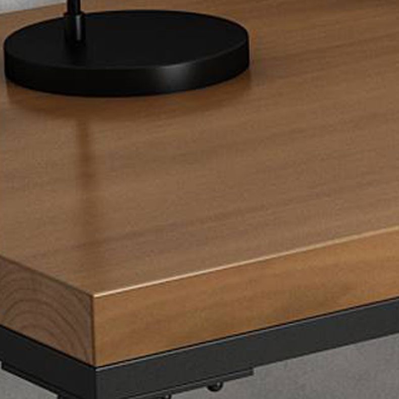 Bureau d'écriture en pin et en métal industriel bureau de bureau en bois marron