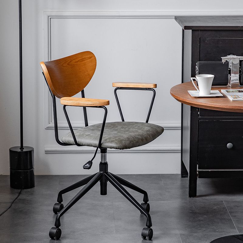 Sedia da ufficio a armi fisse moderne nessuna sedia da scivolo ergonomica angosciante