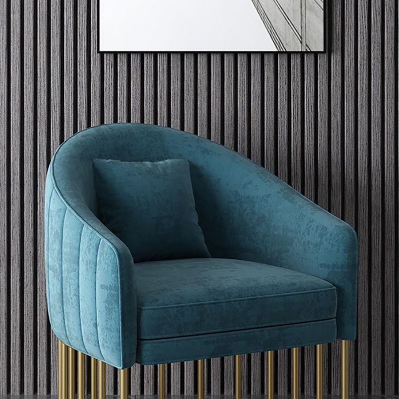 Velvet Barrel Accent Chaid 27,55 "Ligne de large Chaise incluse avec des jambes dorées