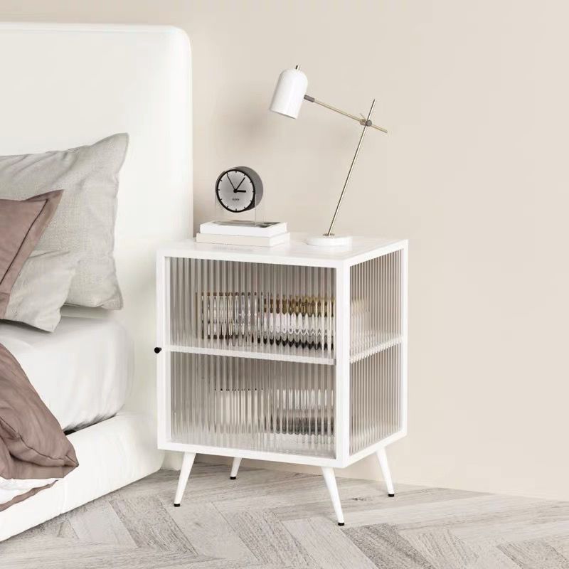 Tavolo da notte in vetro e metallo moderno comodino aperto minimalista con gambe