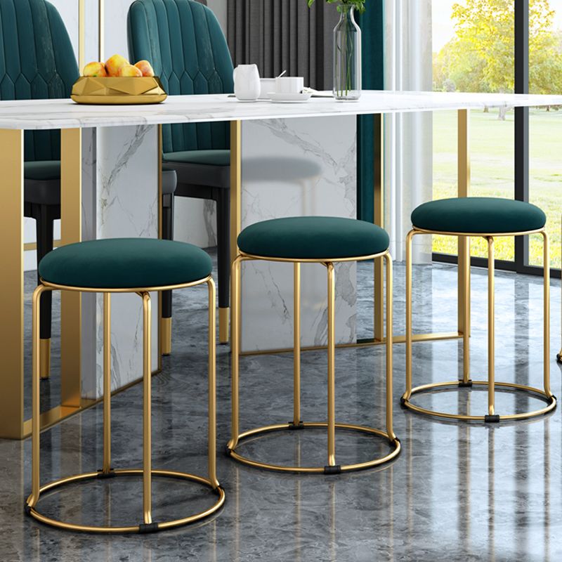 Standard Glam Velvet Ottoman Round Mildew Resistant Plain Ottoman Clearhalo 'furn' 'furn_ottomans_poufs' 'Furniture' 'Living Room Furniture' 'Ottomans & Poufs' 'ottomans_poufs' 1200x1200_81104843-4ffd-4582-b3b6-fb038ff574c2