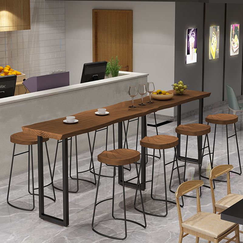 Rechteckiger Bartisch mit schwarzen Beinen und Metallsockel, Bistro-Bartisch für das Esszimmer
