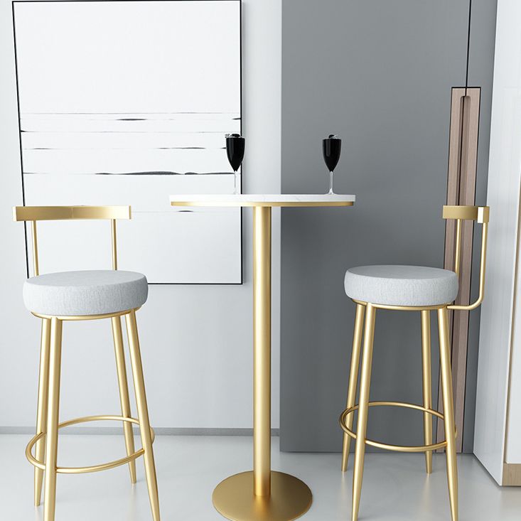 Glam Metal Bar and Counter Stool Low Back Stool with 4 Legs in Gold Clearhalo 'Bar Furniture' 'Bar Stools' 'bar_stools' 'furn' 'furn_bar_stools' 'Furniture' 'furniture_bar_stools' 'Kitchen & Dining Furniture' 1200x1200_8149c4ca-0c14-4bcf-8fcd-acfebf277a7b