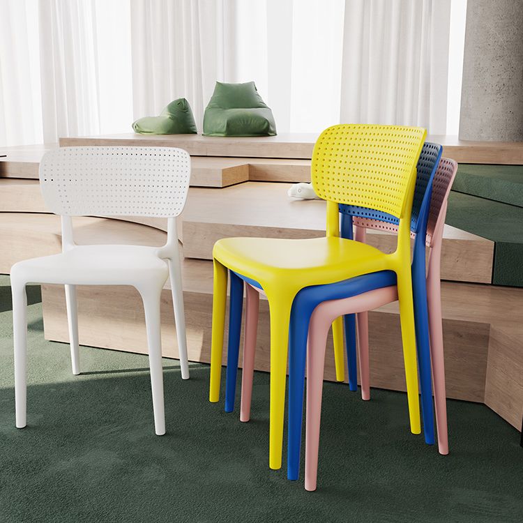 Contemporary Plastic Open Side Chair Stacking Study Room Dining Chair With Matte Finish Clearhalo ' kitchen&dining_furn' 'Dining Chairs' 'Dining Tables & Seating' 'dining_chair' 'furn' 'furn_dining_chair' 'Furniture' 'furniture_dining_chair' 'Kitchen & Dining Furniture' 'kitchen' 1200x1200_81623cf0-93f5-48ae-9fb7-0407395848b4