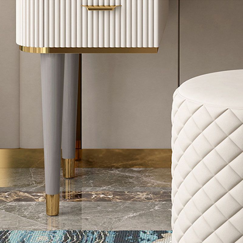 Ensemble de vanité de maquillage contemporain 5 tirages