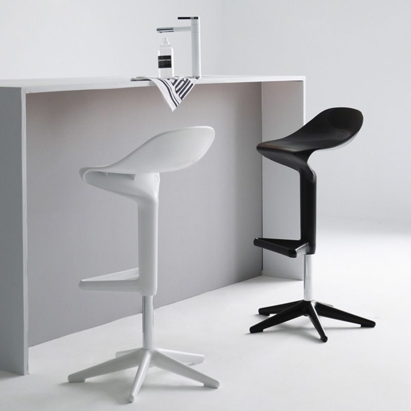 Industrial Bar-stool Adjustable Leather Counter Bar Stool with Metal Legs Clearhalo 'Bar Furniture' 'Bar Stools' 'bar_stools' 'furn' 'furn_bar_stools' 'Furniture' 'furniture_bar_stools' 'Kitchen & Dining Furniture' 1200x1200_8195d374-4116-46c5-a427-6de65613ee19