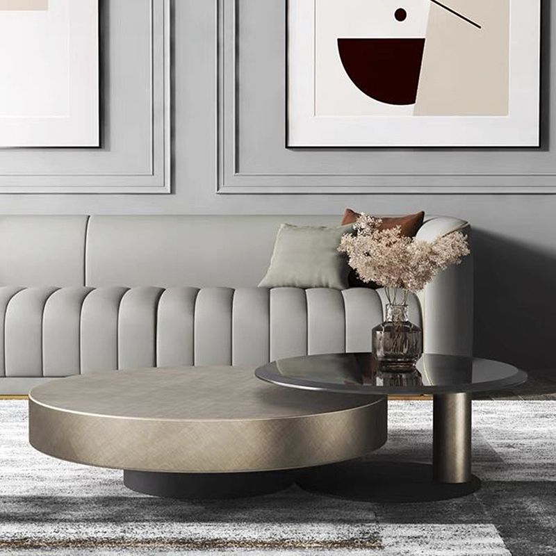 Block Base Design Cocktail Table Gold Metal Top Black Base Round Coffee Table Clearhalo 'Coffee & Accent Tables' 'Coffee Tables' 'coffee_tables' 'furn' 'furn_coffee_tables' 'Furniture' 'furniture_coffee_tables' 'Living Room Furniture' 1200x1200_819d8dd3-7757-47f3-91c3-d107ea79c1fc