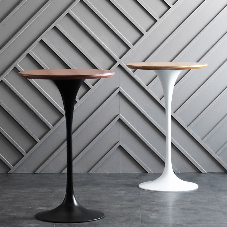 Industrial Metal Bar Table Round Top 41.3"H Pedestal Bistro Table for Cafe and Breakroom Clearhalo 'Bar Furniture' 'Bar Tables' 'bar_tables' 'Furniture' 'furniture_bar_tables' 'Kitchen & Dining Furniture' 'kitchen&dining_furn' 'kitchen' 1200x1200_81cfd3c4-ff88-47cb-9441-349f7ac69192