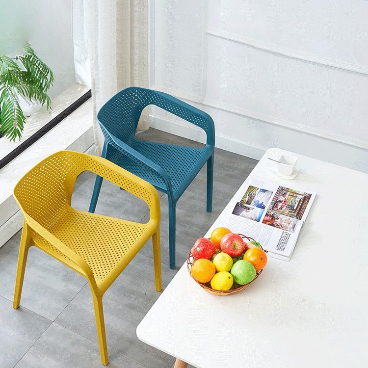 Modern Style Plastic Dining Arm Chair Stacking Dining Chair for Dining Room Clearhalo ' kitchen&dining_furn' 'Dining Chairs' 'Dining Tables & Seating' 'dining_chair' 'furn' 'furn_dining_chair' 'Furniture' 'furniture_dining_chair' 'Kitchen & Dining Furniture' 'kitchen' 1200x1200_81ede8ff-09fb-4007-9b73-61761651d226
