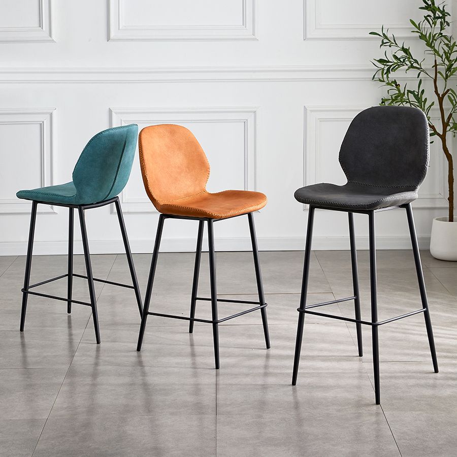 Indoor Modern Leather Bar Stool Low Back Arm-less Counter Stool with Steel Legs Clearhalo 'Bar Furniture' 'Bar Stools' 'bar_stools' 'furn' 'furn_bar_stools' 'furniture_bar_stools' 'Kitchen & Dining Furniture' 'kitchen&dining_furn' 'kitchen' 'kitchen_furn' Furniture' 1200x1200_8235f10b-b7df-4ad4-9e30-03999239c17d
