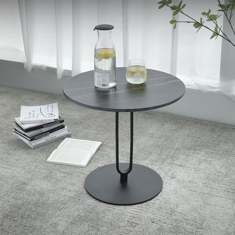 Ronda con acentos de metal Mesa de café Modern Stone 20.9 '' Cóctel Mesa