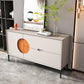 Scheda laterale in legno di credenza in stile glam con armadi e cassetti
