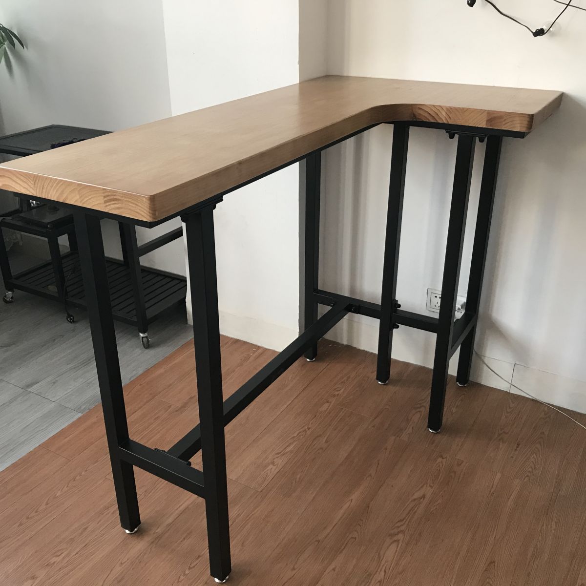Industrial Black Iron Bar Table Wood Specialty Top 41.3"H Bistro Table for Living Room Clearhalo 'Bar Furniture' 'Bar Tables' 'bar_tables' 'furn' 'furn_bar_tables' 'Furniture' 'furniture_bar_tables' 'Kitchen & Dining Furniture' 1200x1200_82f4290d-abd5-440f-844a-d18860578bb4