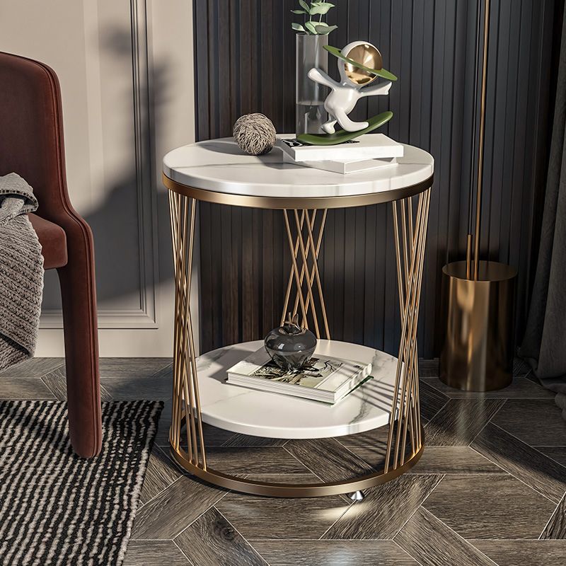 Marco de mármol modernista con estante redonda de mesa de estar de doble nivel