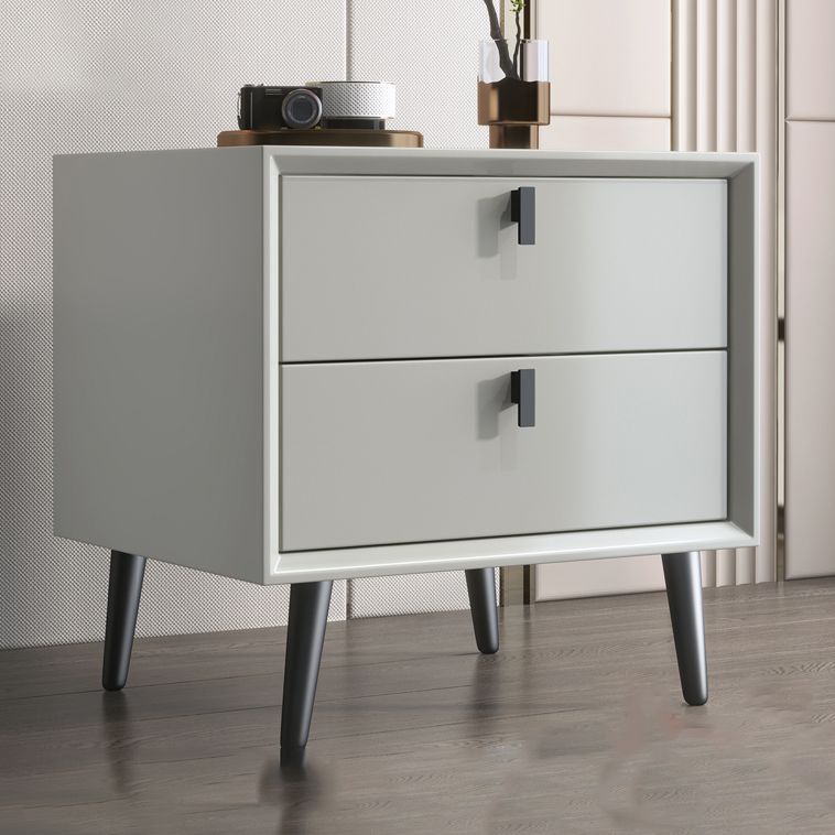 Comodino contemporaneo comodino in legno massiccio con cassetti