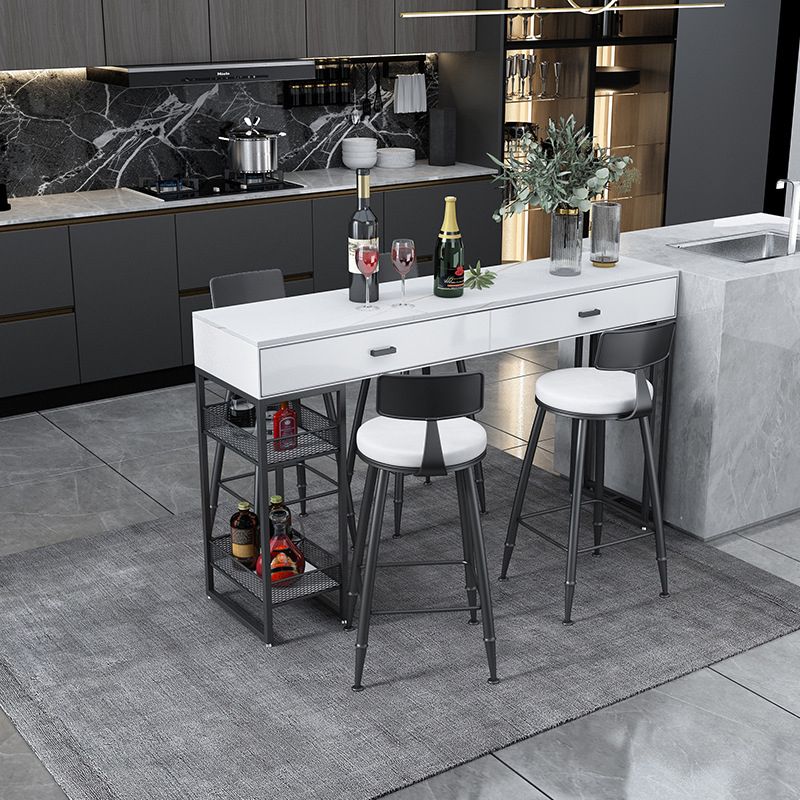 Bistro-bartafel van gesinterd steen, onderstel met goudkleurig frame en lades