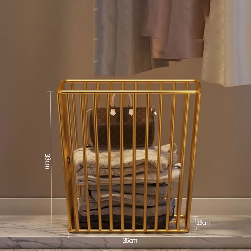 Glam Metallic Copper Kleiderbügel freistehender Marmorbasis Metallic -Katastar für Wohnzimmer