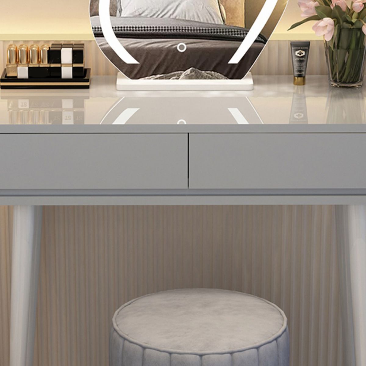 Contemporary Lighted Mirror Makeup Vanity Desk in Wood Vanity Dressing Table Set