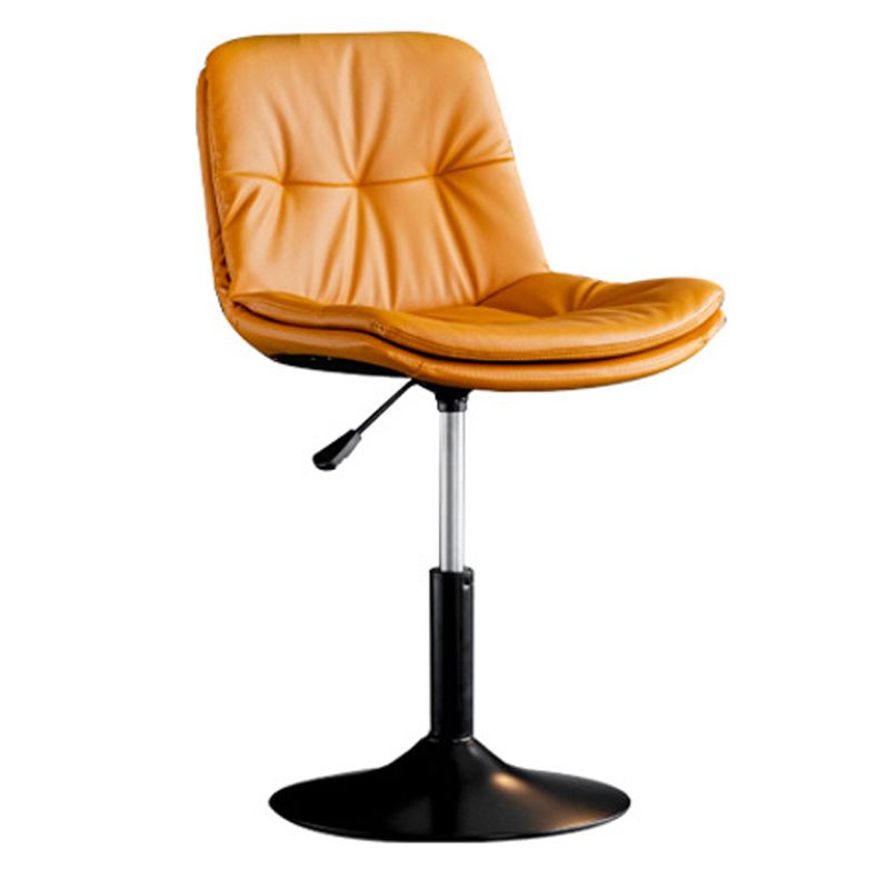 Tabouret de comptoir en fausse en cuir en métal en métal contemporain avec finition mate en finition mate