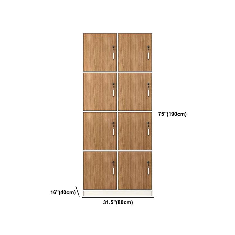 Natuurlijke afwerking binnenkast eigentijdse opbergkast met scharnierende deur