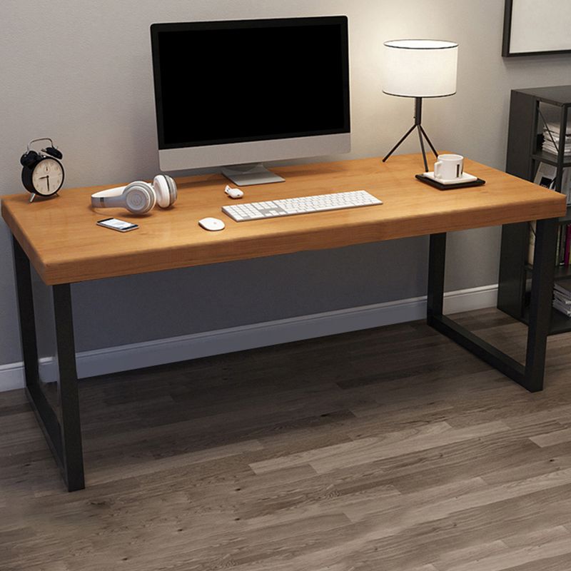 Bureau d'ordinateur en bois de forme rectangulaire Brown Writing Desk pour la maison