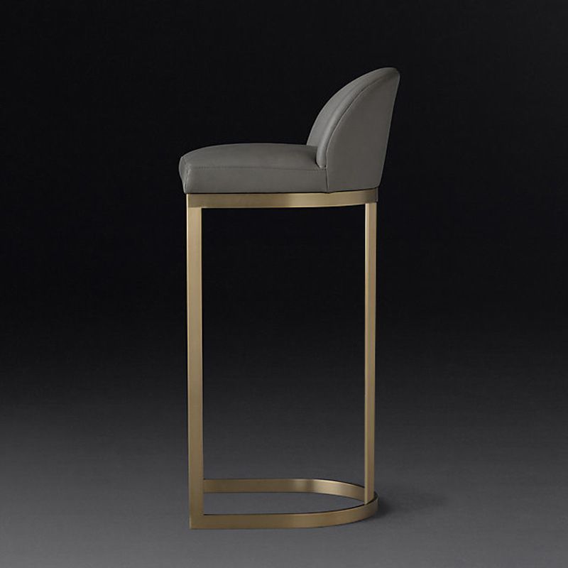 Sedia contropietta in vetrina in pelle finta contemporanea sgabello sul retro con gambe metalliche