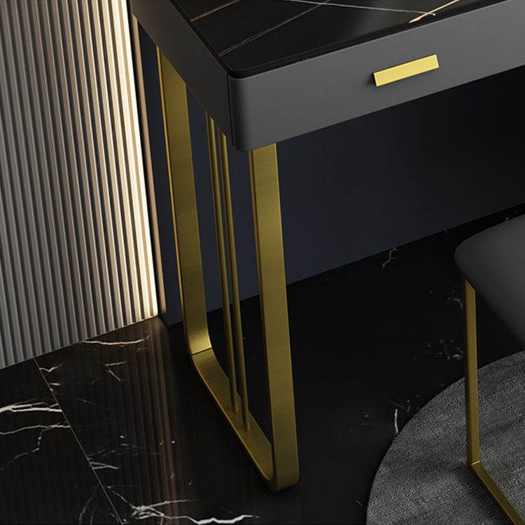 51.2 "H Distano per il trucco di vanità in ardesia con ripiani e 5-cassetti