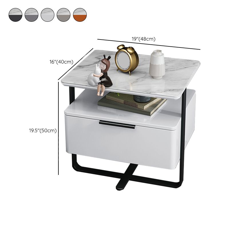 Hölzerner Nachttisch moderner Stil minimalistischer offener Nachttisch mit Beinen