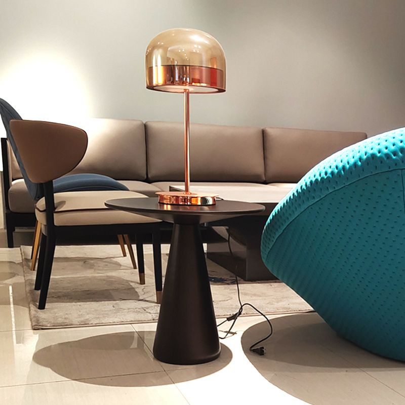 Table de métal de base de piédestal rond