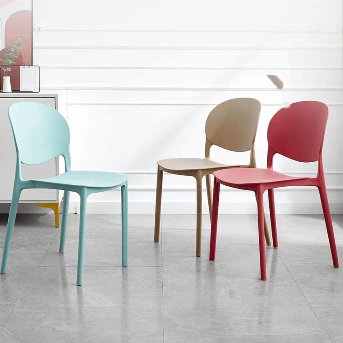 Moderna sala da pranzo in plastica senza braccio sedia da pranzo aperta