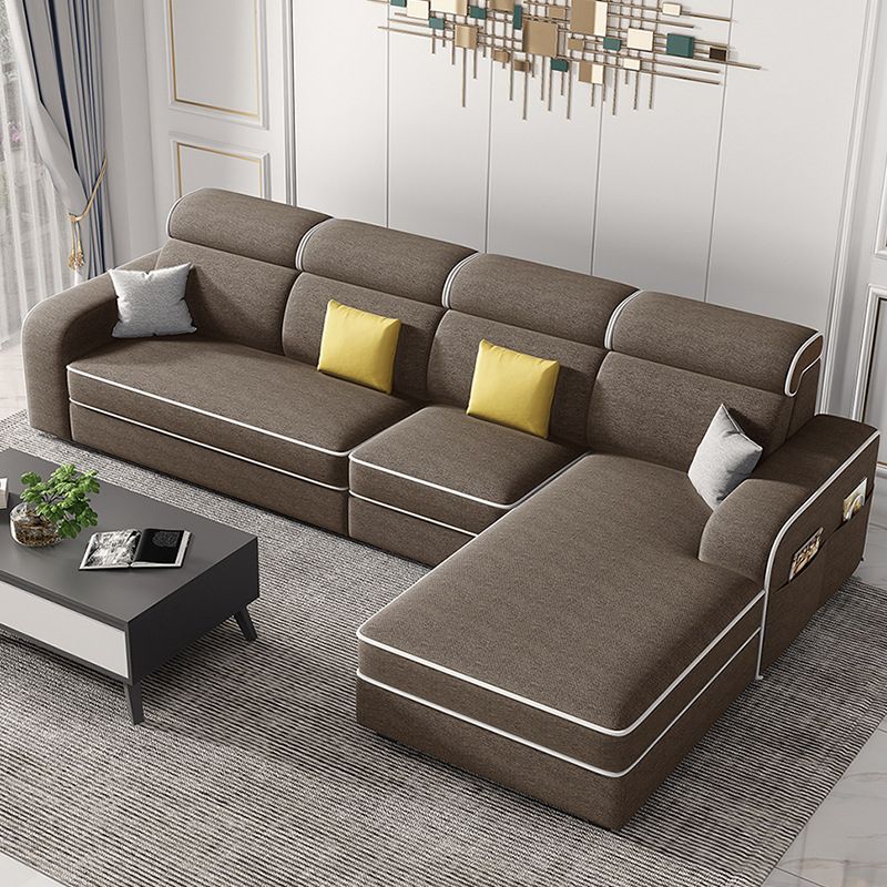 Scandinavo a forma di L sezionale con braccio quadrato e spazio per quattro persone