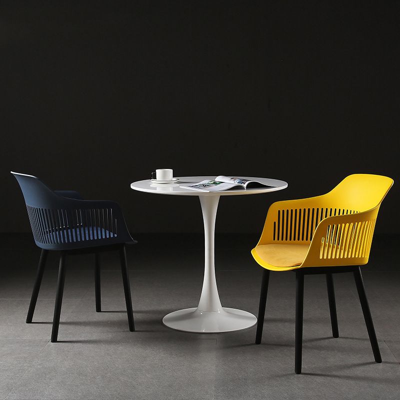 Slat Back Dining Side Chair Industrial Plastic Dining Arm Chair in Black Legs Clearhalo 'Dining Chairs' 'Dining Tables & Seating' 'dining_chair' 'furn' 'furn_dining_chair' 'Furniture' 'Kitchen & Dining Furniture' 1200x1200_8493bfc2-c486-4412-9864-e841294b9d1f