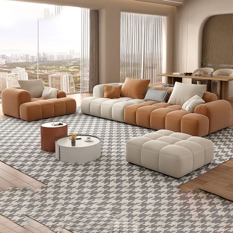 Eingebrauchtes Armsofa zeitgenössischer L -Kunstleder -Sofa mit Kissen